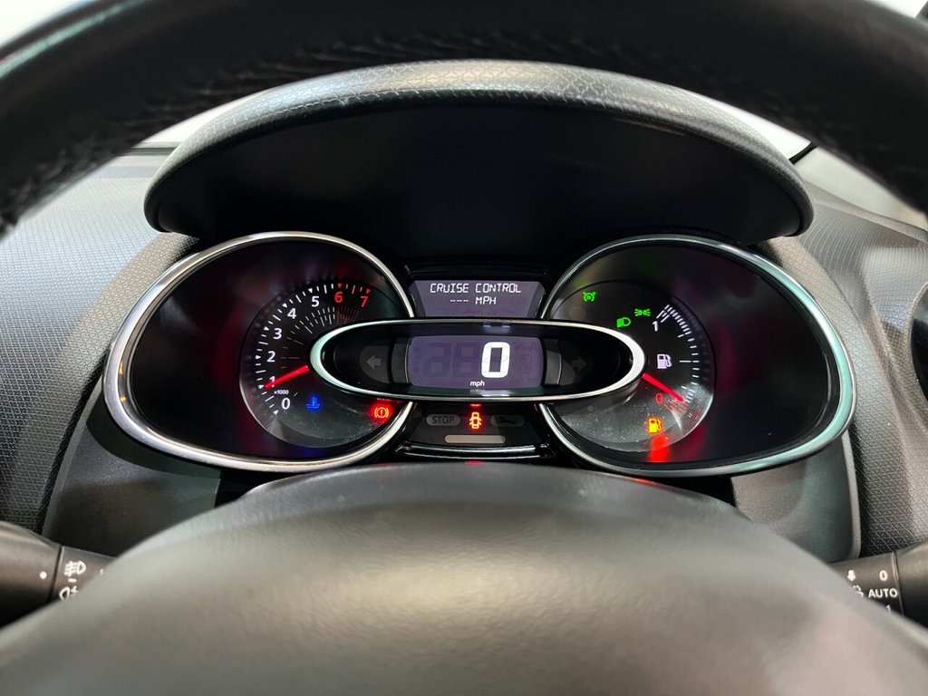 Used Renault Clio 2018 for sale - 77534021: Photo 25