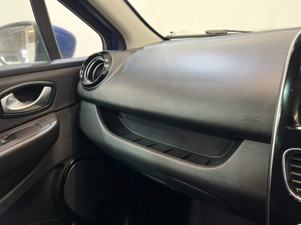 Used Renault Clio 2018 for sale - 77534021: Photo 30