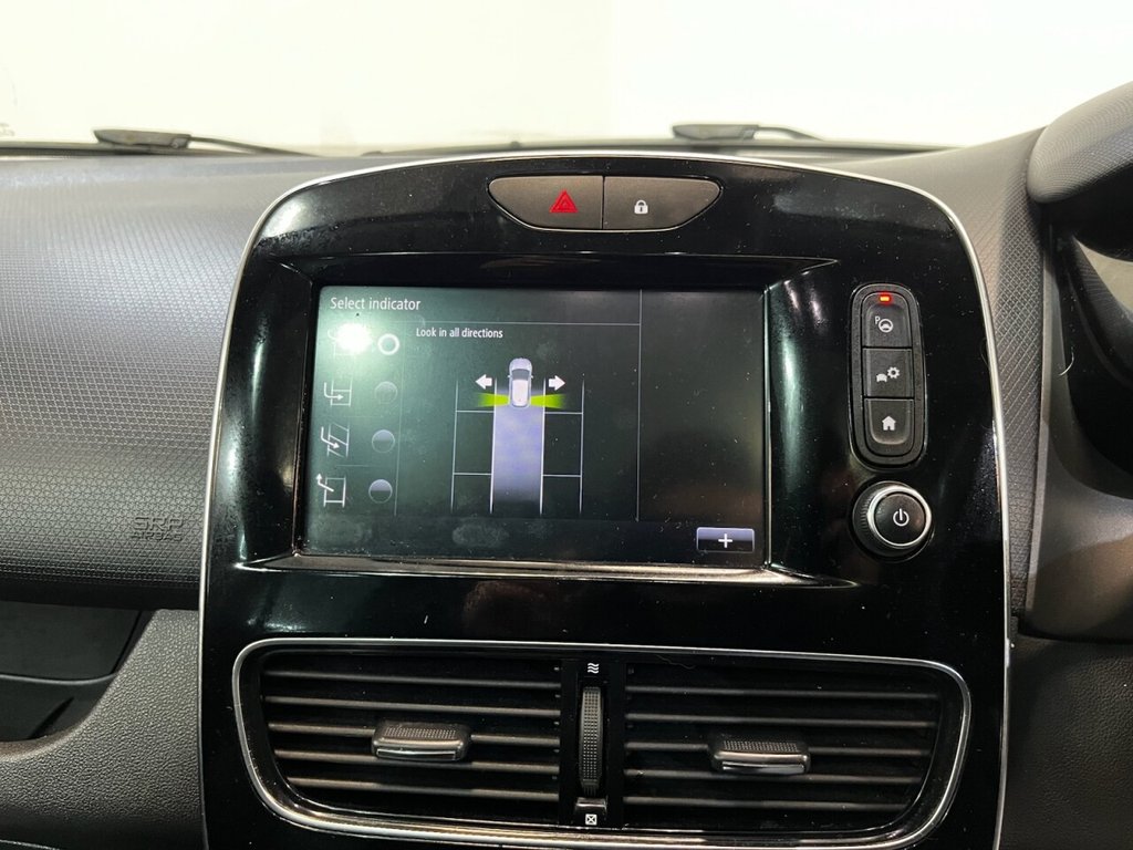 Used Renault Clio 2018 for sale - 77534021: Photo 44