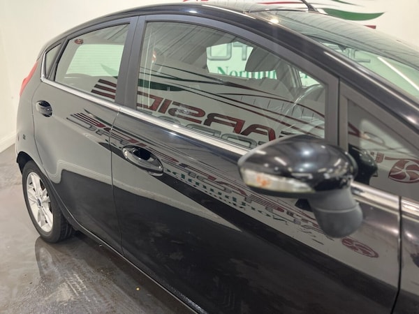 Used Ford Fiesta 2015 for sale - 76256380: Photo 9