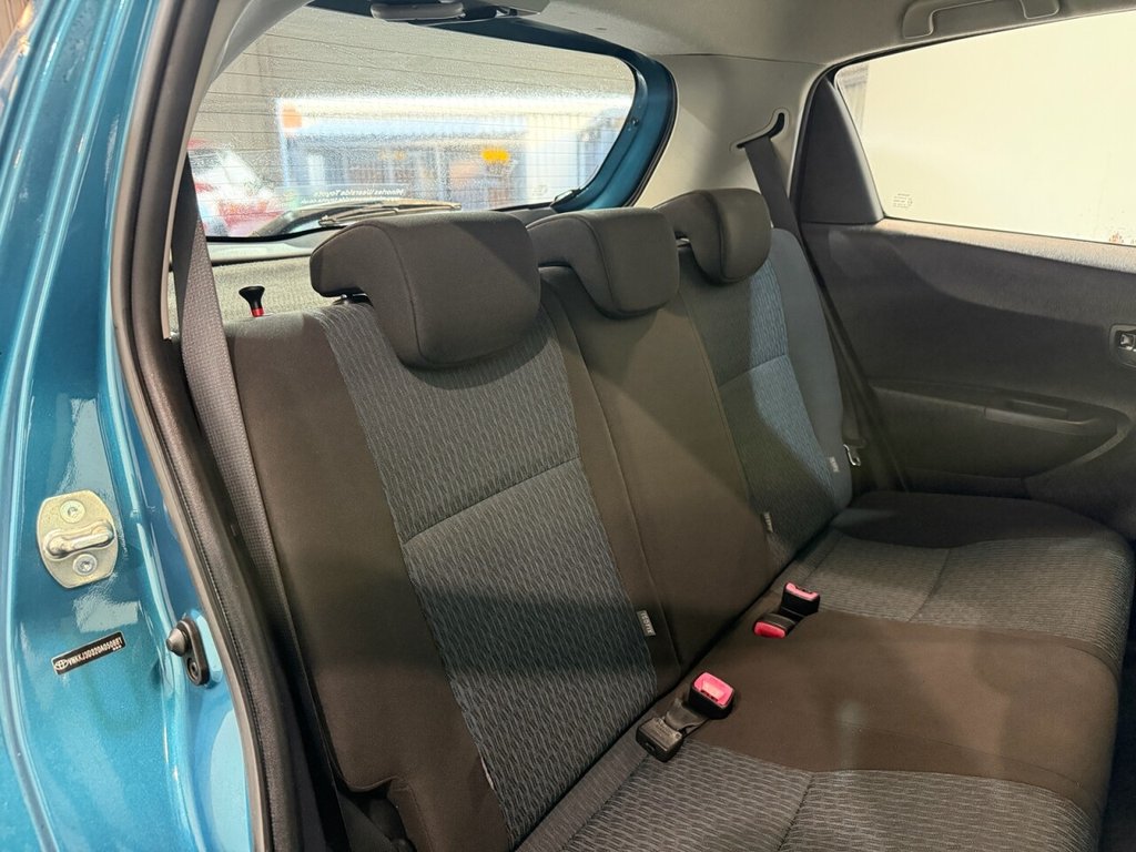 Used Toyota Yaris 2012 for sale - 76591122: Photo 31