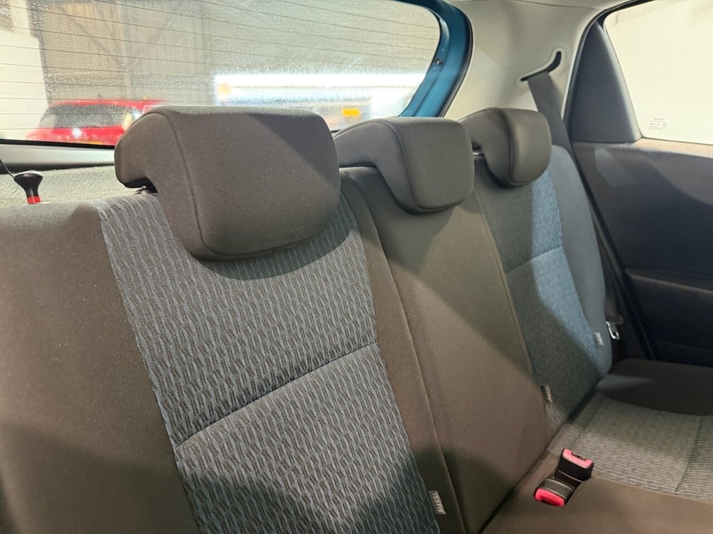 Used Toyota Yaris 2012 for sale - 76591122: Photo 32