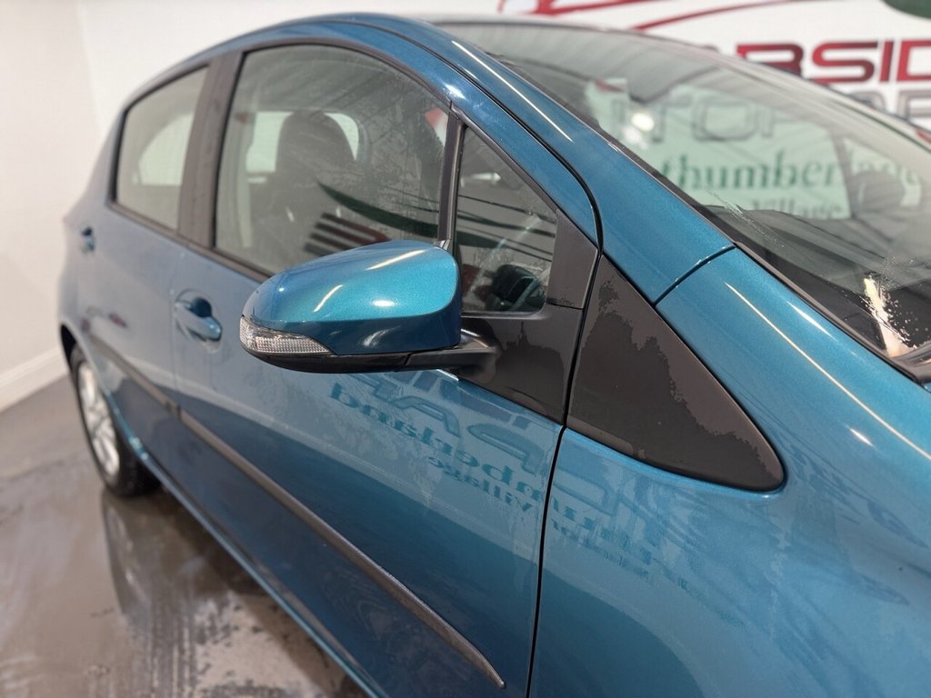 Used Toyota Yaris 2012 for sale - 76591122: Photo 8