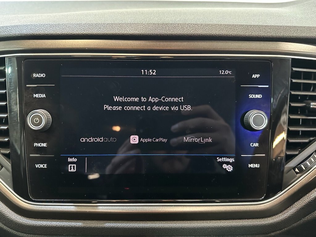 Used Volkswagen T-Roc 2018 for sale - 76454607: Photo 16