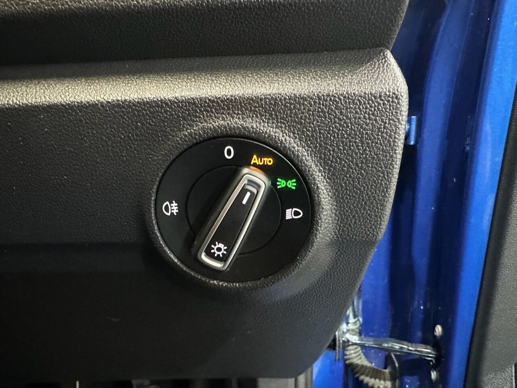 Used Volkswagen T-Roc 2018 for sale - 76454607: Photo 18