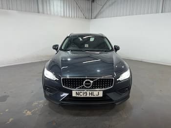 Used Volvo V60 2019 for sale - 79790792: Photo