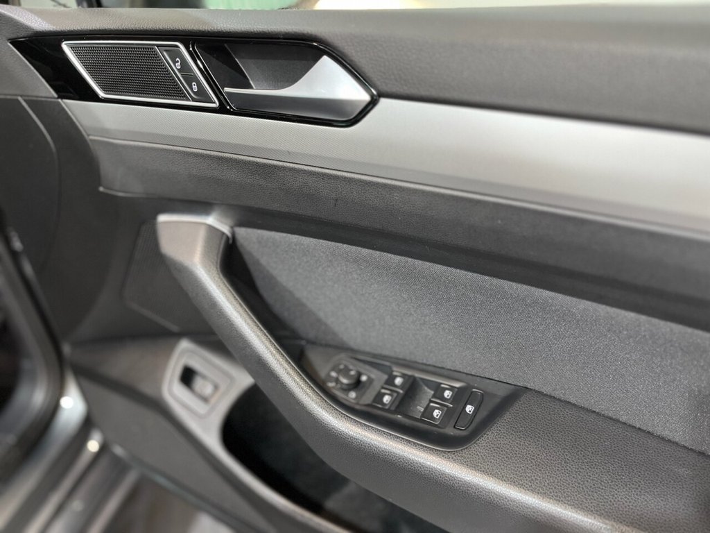 Used Volkswagen Passat 2017 for sale - 76395649: Photo 21