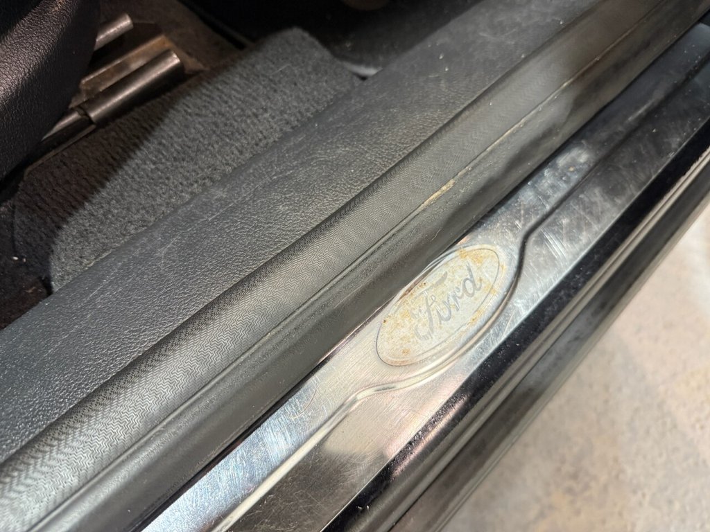 Used Ford S-Max 2014 for sale - 76570089: Photo 16