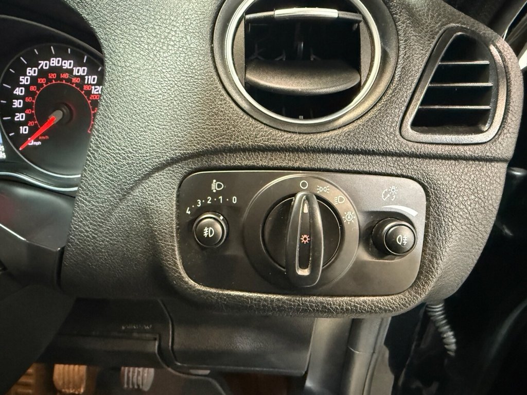 Used Ford S-Max 2014 for sale - 76570089: Photo 24