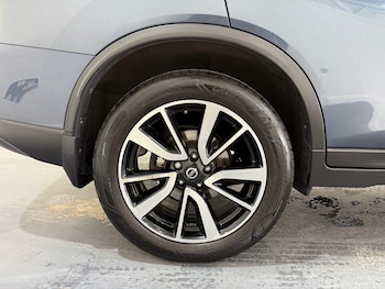 Used Nissan X-Trail 2017 for sale - 79327916: Photo