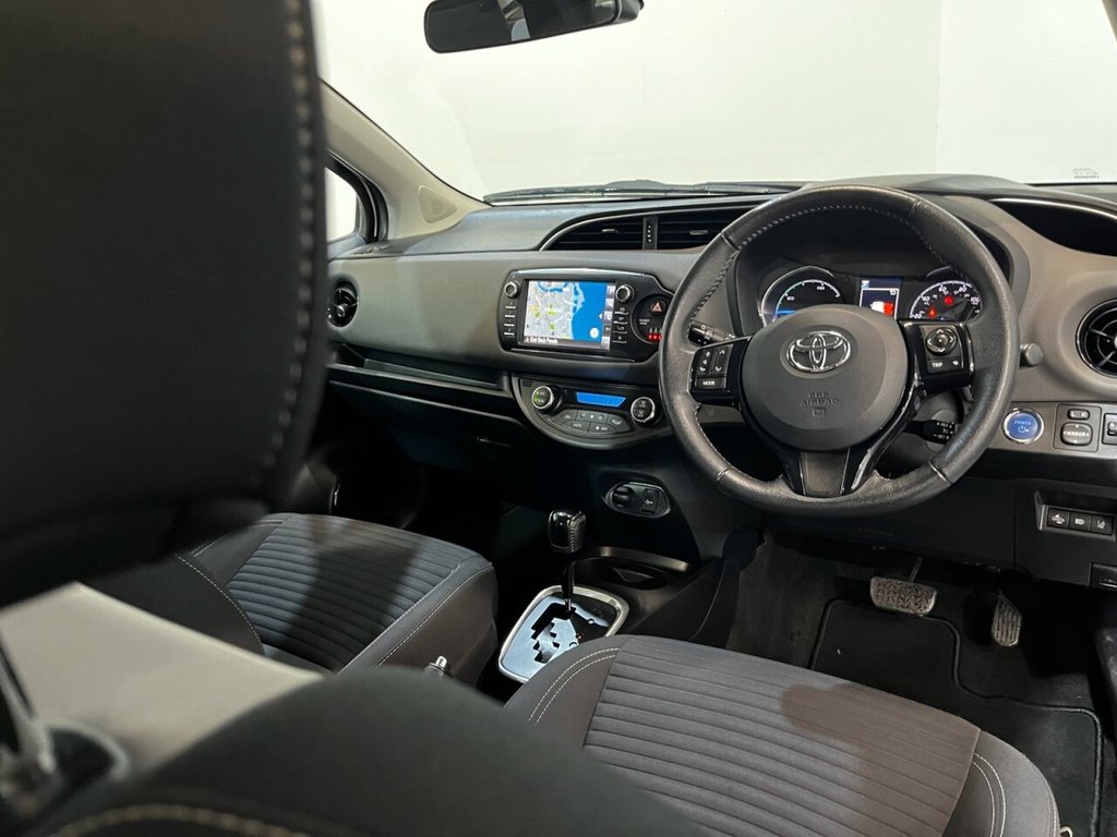 Used Toyota Yaris 2018 for sale - 76973132: Photo 17