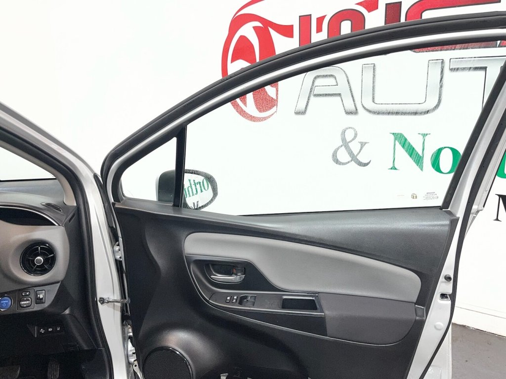 Used Toyota Yaris 2018 for sale - 76973132: Photo 18