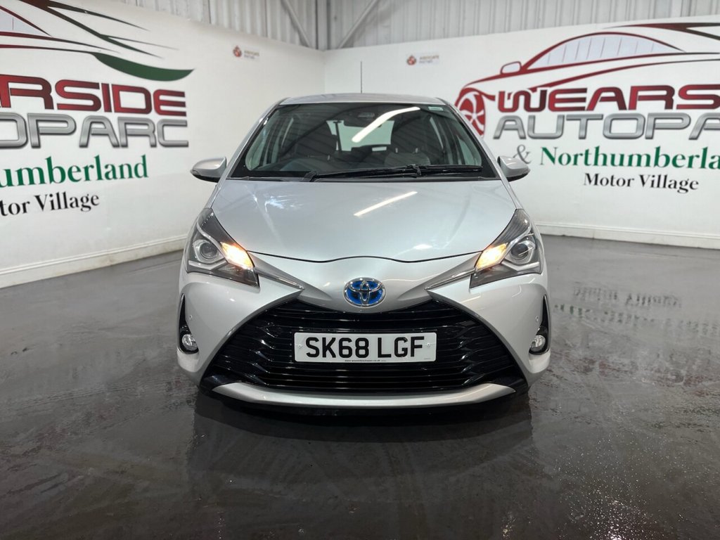 Used Toyota Yaris 2018 for sale - 76973132: Photo 2