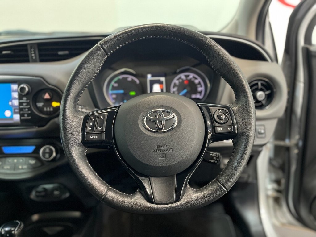 Used Toyota Yaris 2018 for sale - 76973132: Photo 23