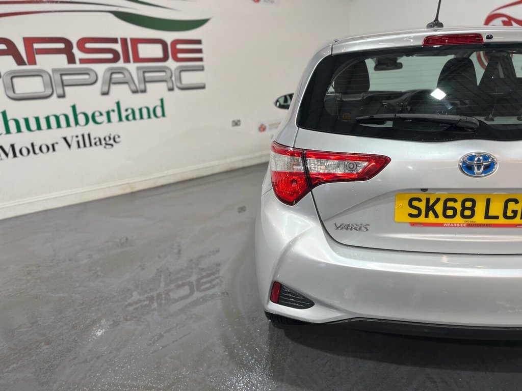 Used Toyota Yaris 2018 for sale - 76973132: Photo 32