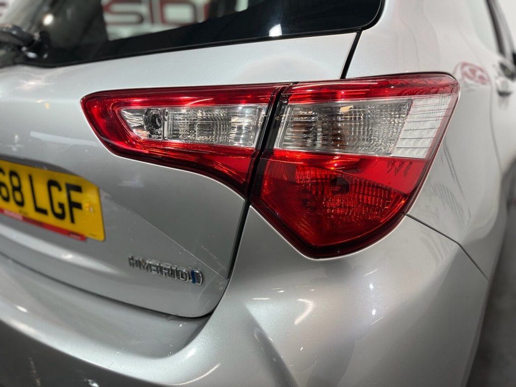 Used Toyota Yaris 2018 for sale - 76973132: Photo 33