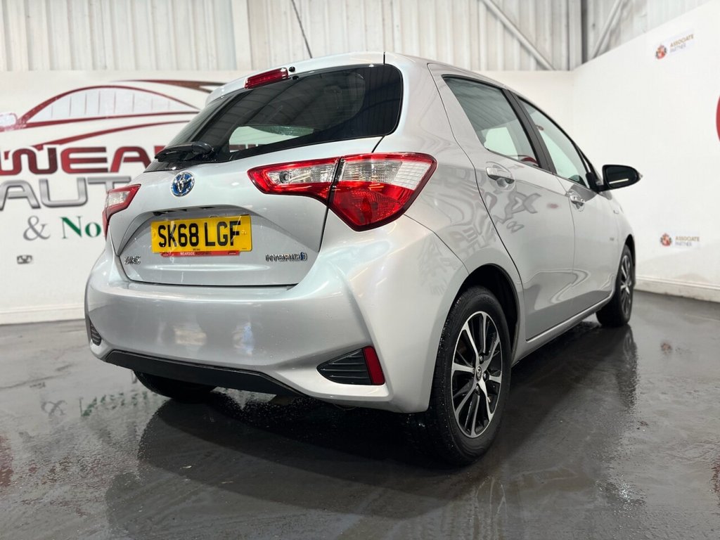 Used Toyota Yaris 2018 for sale - 76973132: Photo 34