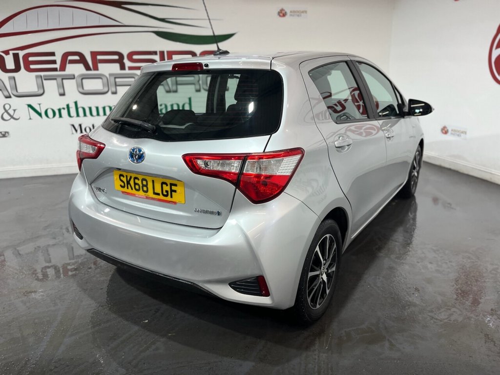 Used Toyota Yaris 2018 for sale - 76973132: Photo 35