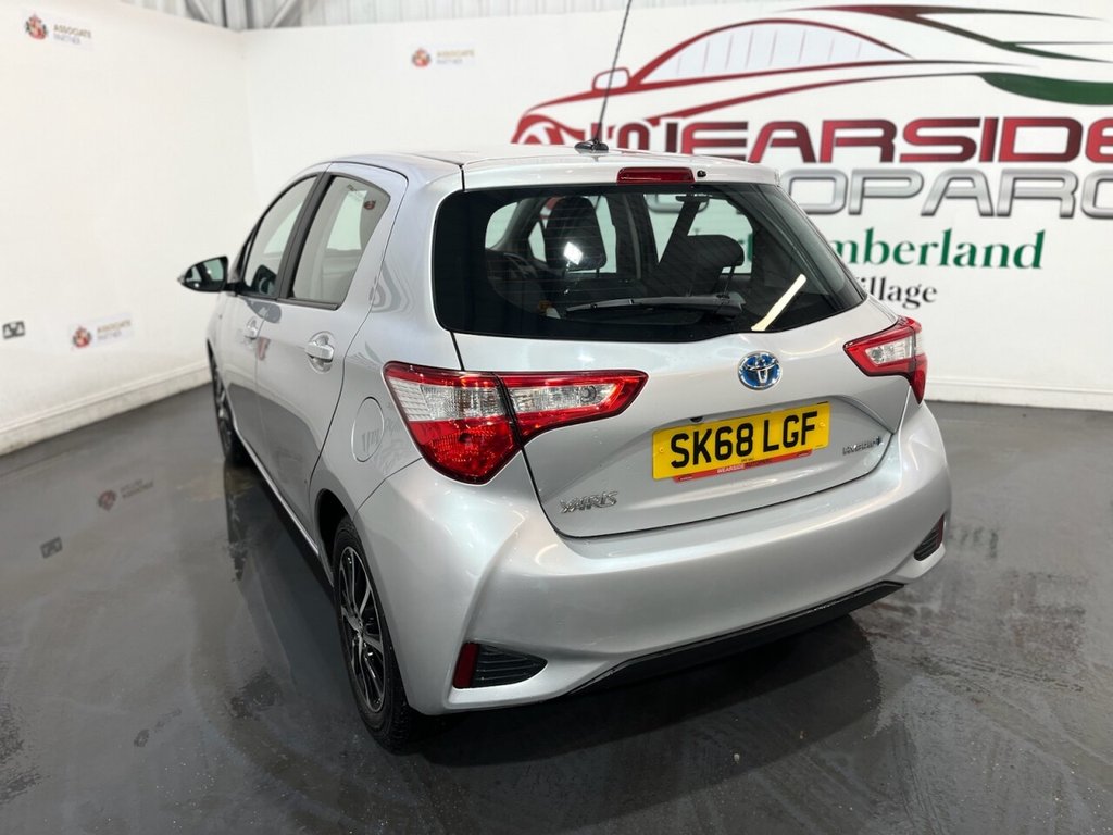 Used Toyota Yaris 2018 for sale - 76973132: Photo 37