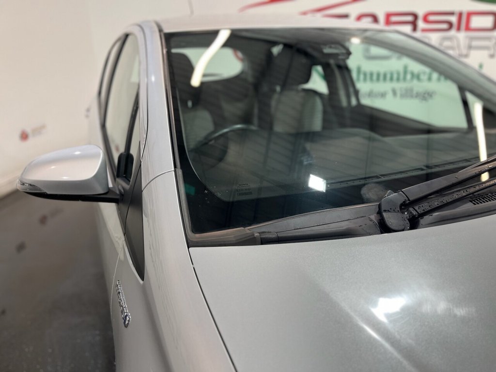 Used Toyota Yaris 2018 for sale - 76973132: Photo 8