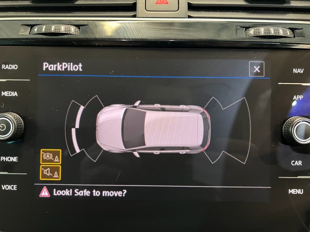 Used Volkswagen Golf 2020 for sale - 77849592: Photo 20