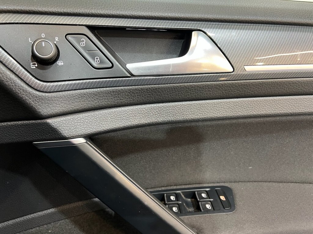 Used Volkswagen Golf 2020 for sale - 77849592: Photo 8