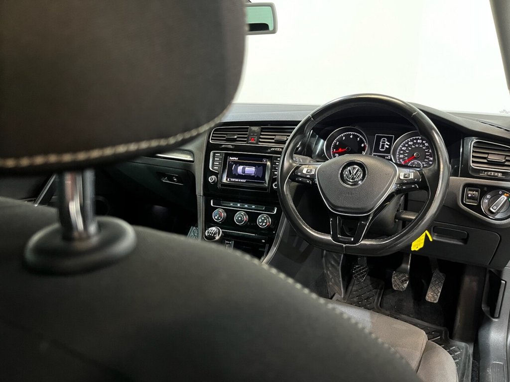 Used Volkswagen Golf 2014 for sale - 76973037: Photo 19