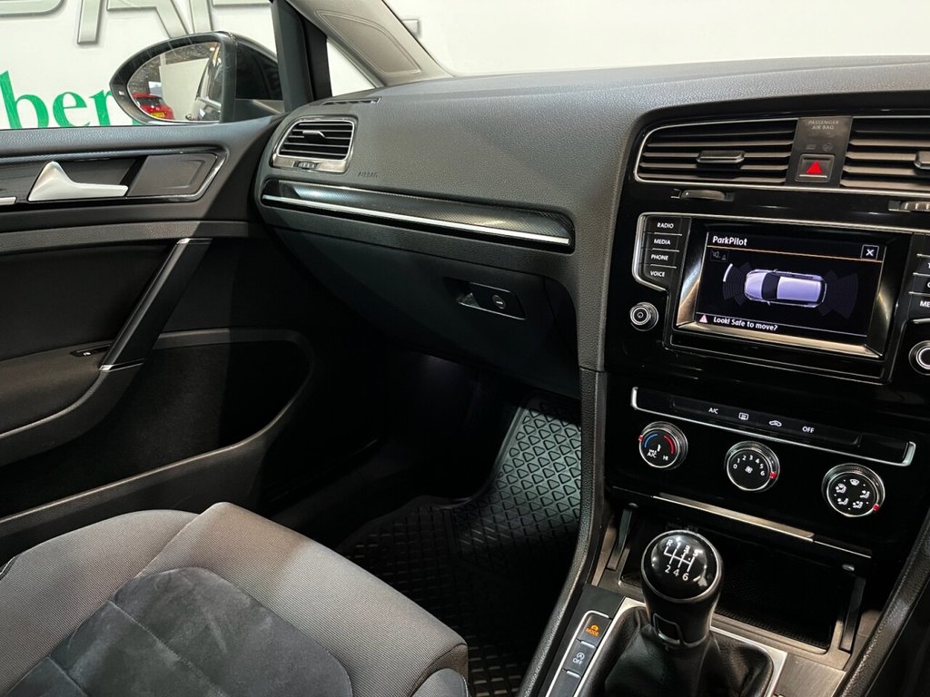 Used Volkswagen Golf 2014 for sale - 76973037: Photo 25