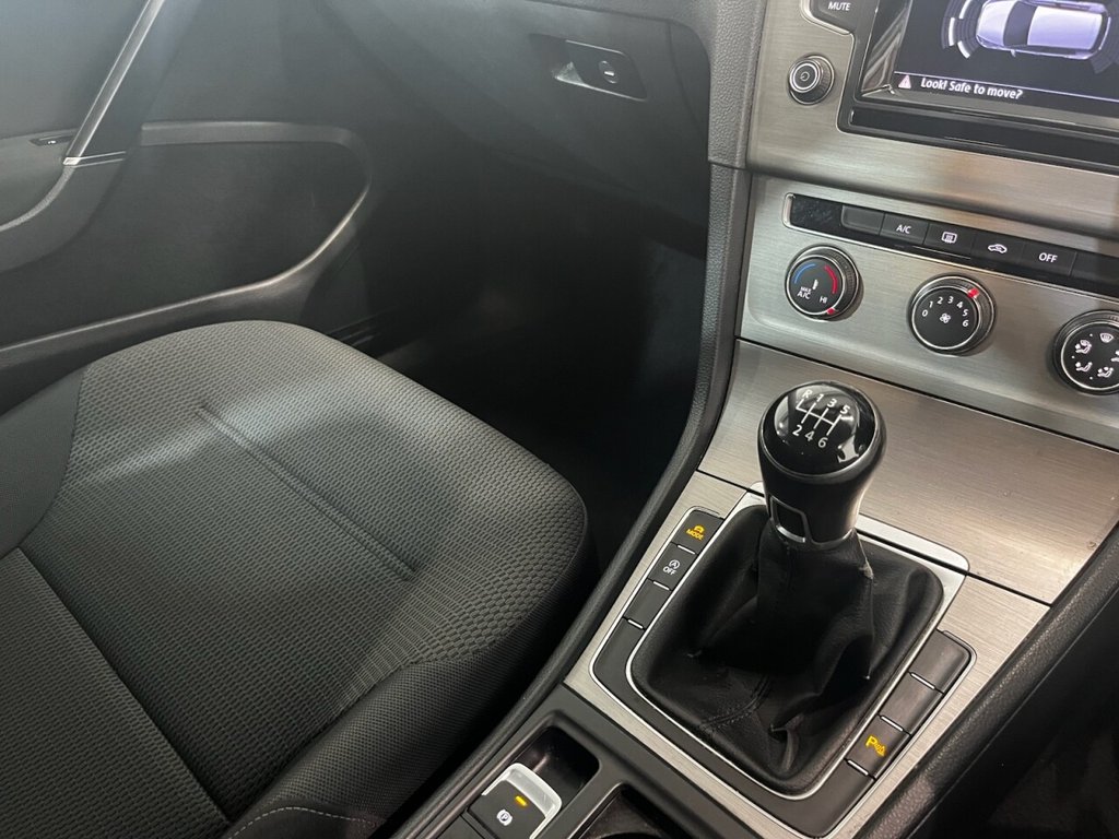 Used Volkswagen Golf 2015 for sale - 78068405: Photo 19