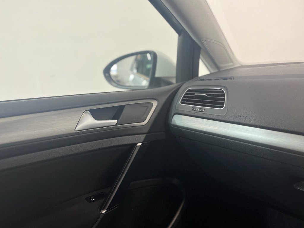 Used Volkswagen Golf 2015 for sale - 78068405: Photo 23