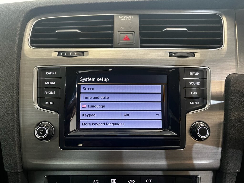 Used Volkswagen Golf 2015 for sale - 78068405: Photo 32