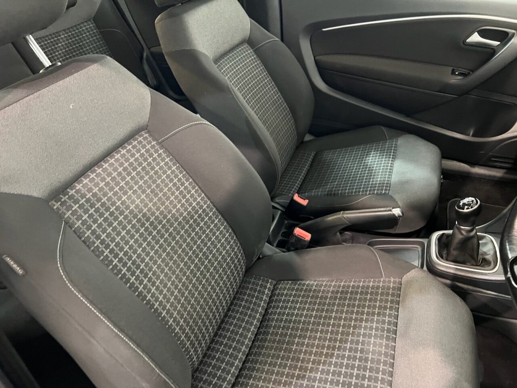 Used Volkswagen Polo 2015 for sale - 77734232: Photo 9