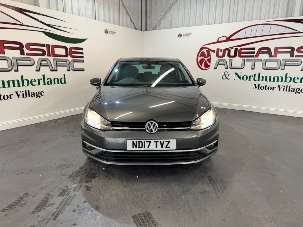 Used Volkswagen Golf 2017 for sale - 76569752: Photo 2