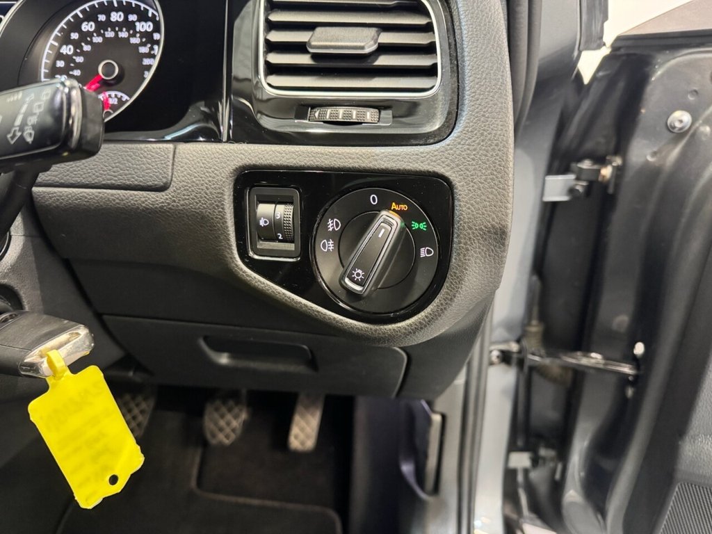 Used Volkswagen Golf 2017 for sale - 76569752: Photo 5