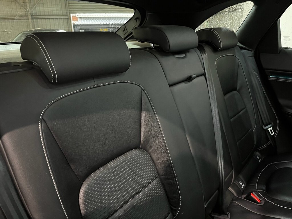 Used Jaguar F-Pace 2017 for sale - 76973248: Photo 18
