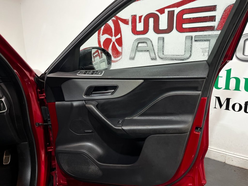 Used Jaguar F-Pace 2017 for sale - 76973248: Photo 21