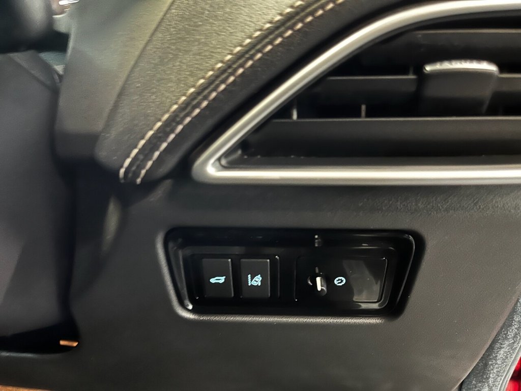 Used Jaguar F-Pace 2017 for sale - 76973248: Photo 24