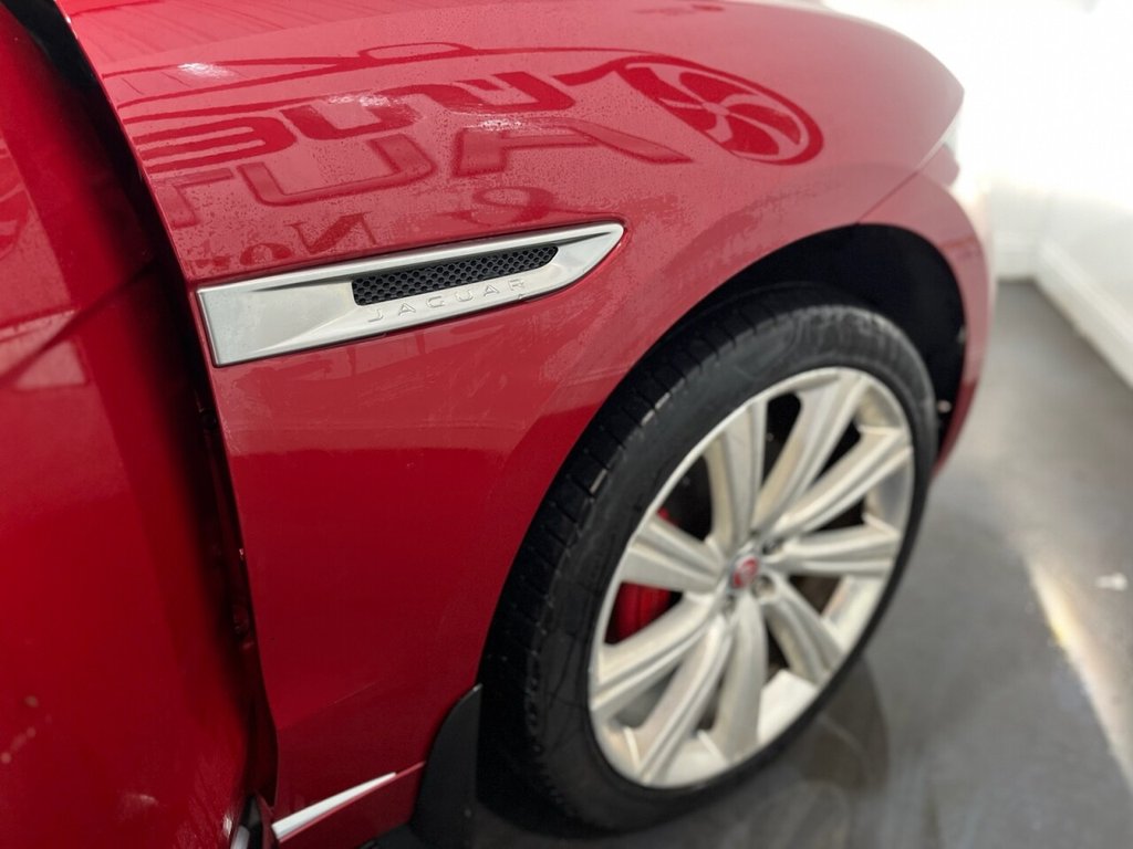 Used Jaguar F-Pace 2017 for sale - 76973248: Photo 33