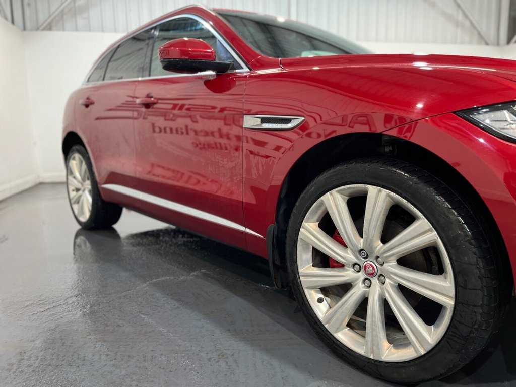 Used Jaguar F-Pace 2017 for sale - 76973248: Photo 8