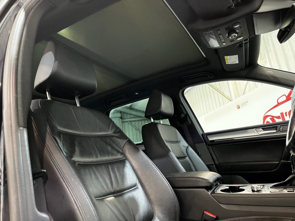 Used Volkswagen Touareg 2016 for sale - 76973391: Photo 14