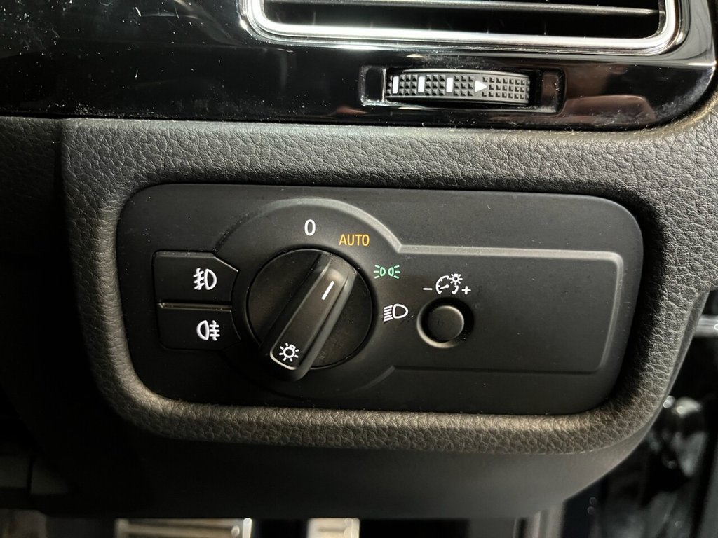 Used Volkswagen Touareg 2016 for sale - 76973391: Photo 27