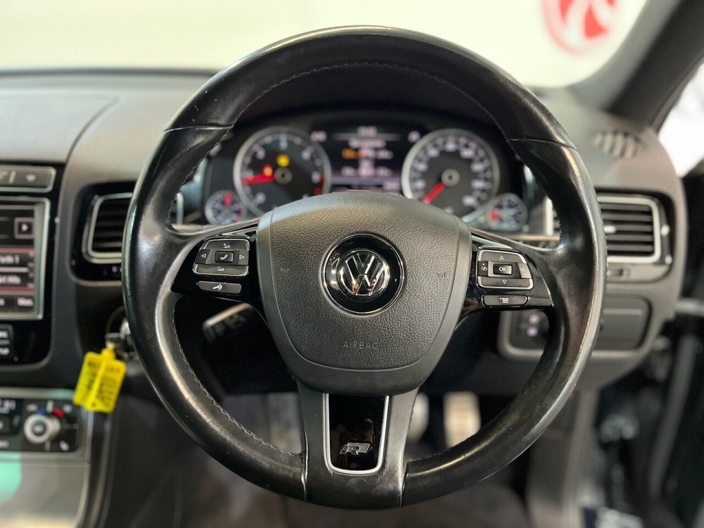 Used Volkswagen Touareg 2016 for sale - 76973391: Photo 30