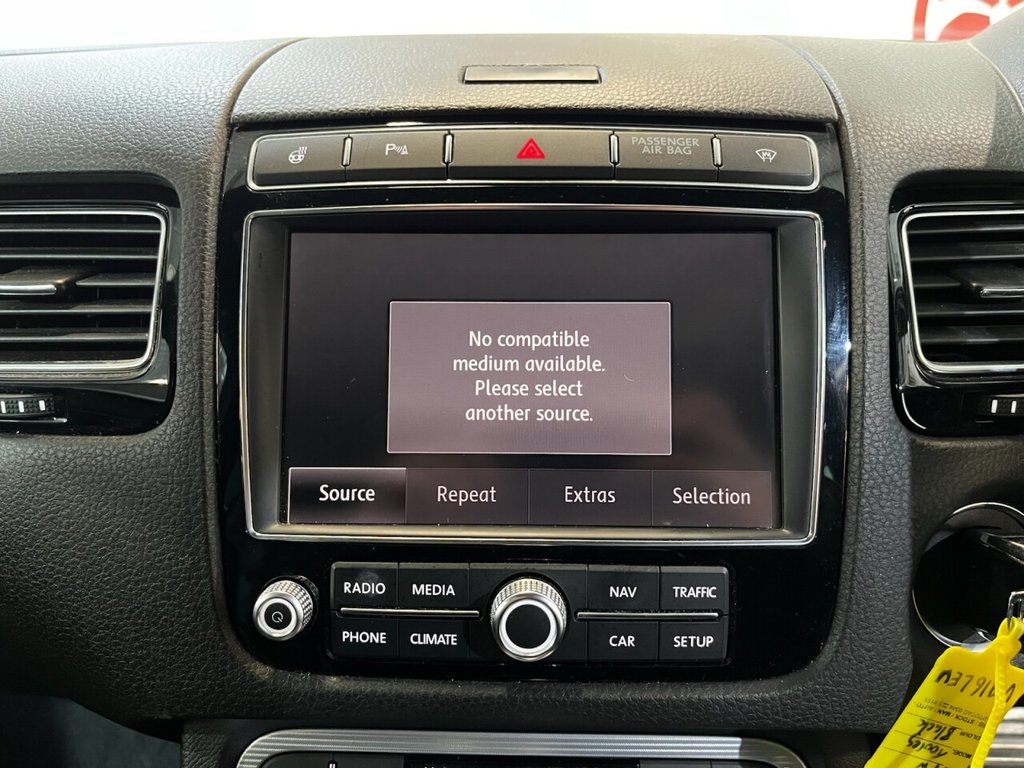 Used Volkswagen Touareg 2016 for sale - 76973391: Photo 50