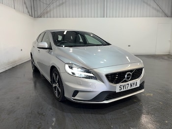 Used Volvo V40 2017 for sale - 78358196: Photo