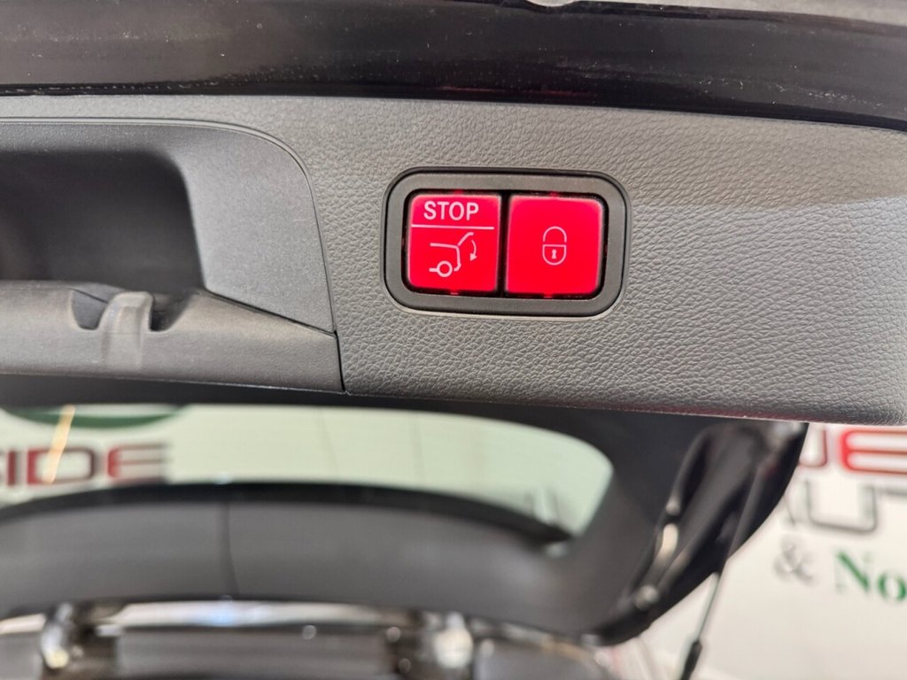 Used Mercedes-Benz GLC 2016 for sale - 76039773: Photo 11