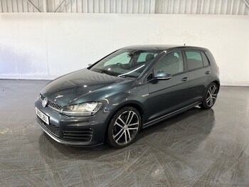 Used Volkswagen Golf 2016 for sale - 78401143: Photo