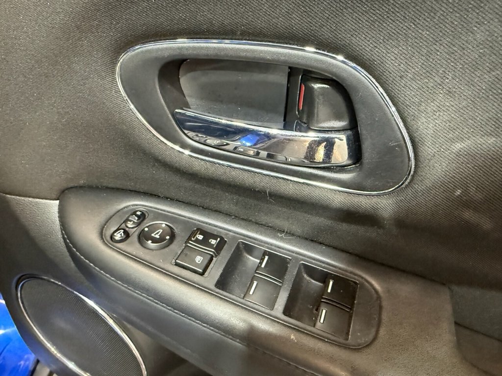 Used Honda HR-V 2017 for sale - 77936106: Photo 16