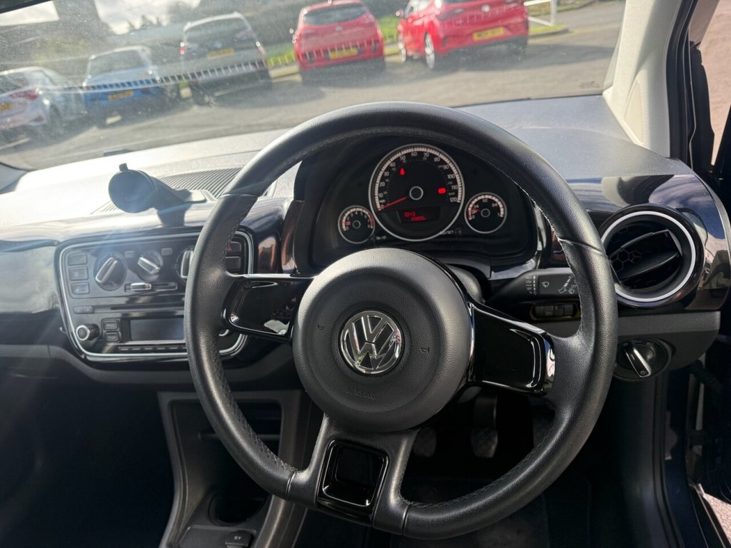 Used Volkswagen up! 2014 for sale - 77880258: Photo 10