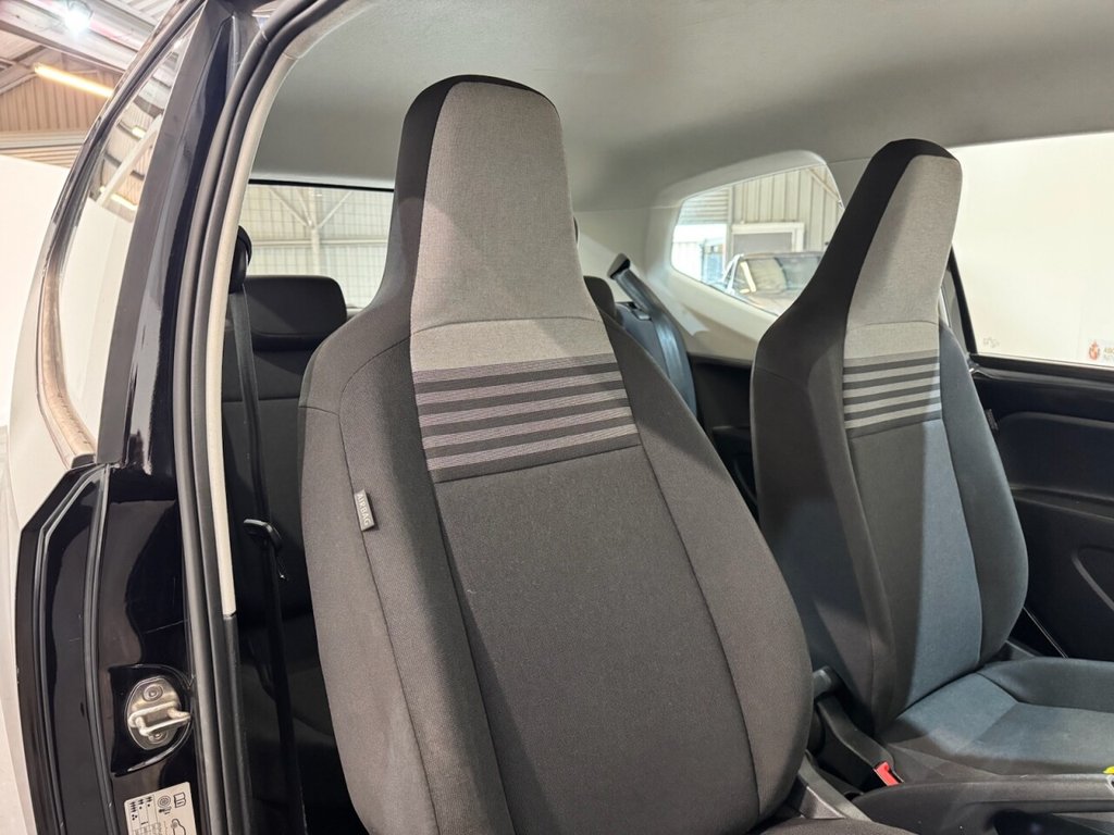 Used Volkswagen up! 2018 for sale - 77904672: Photo 6