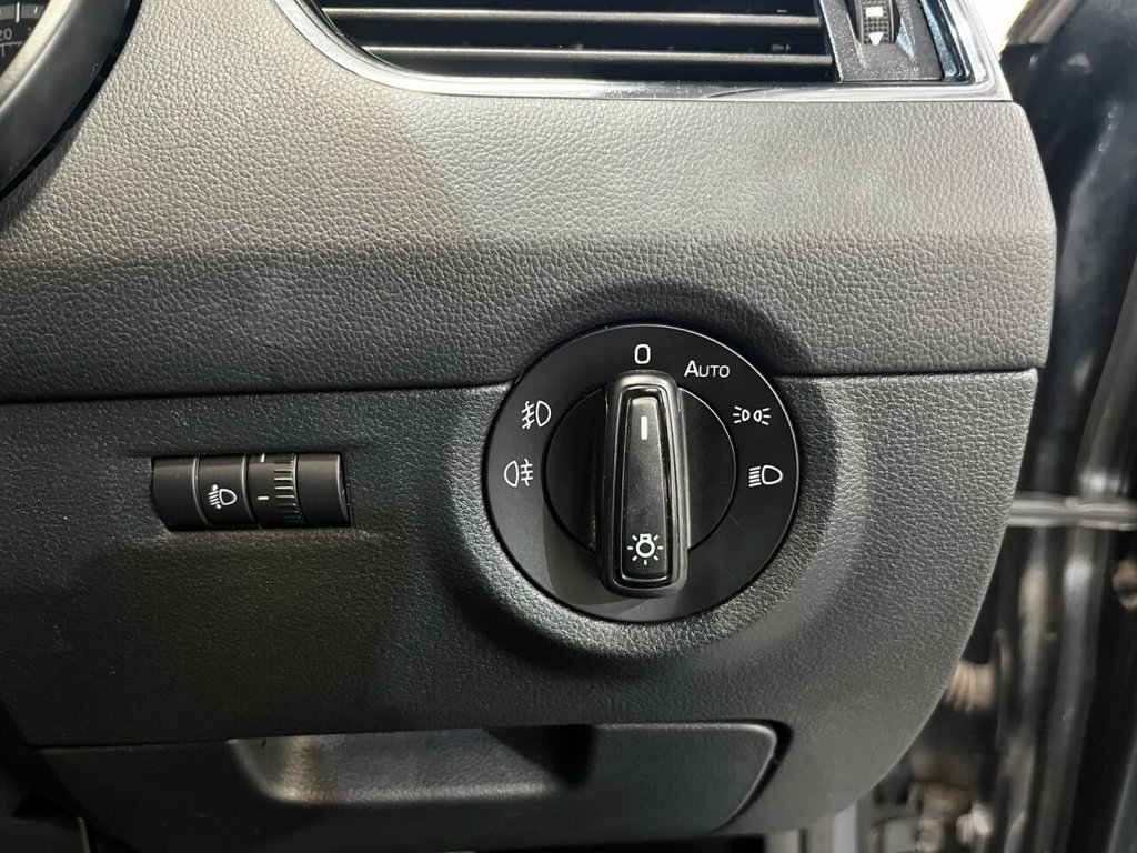 Used Skoda Octavia 2017 for sale - 76973123: Photo 5